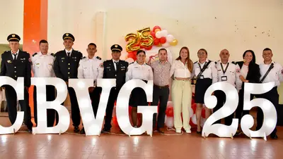 El Cuerpo de Bomberos Voluntarios de Guatapé celebró 25 años de servicio a la comunidad