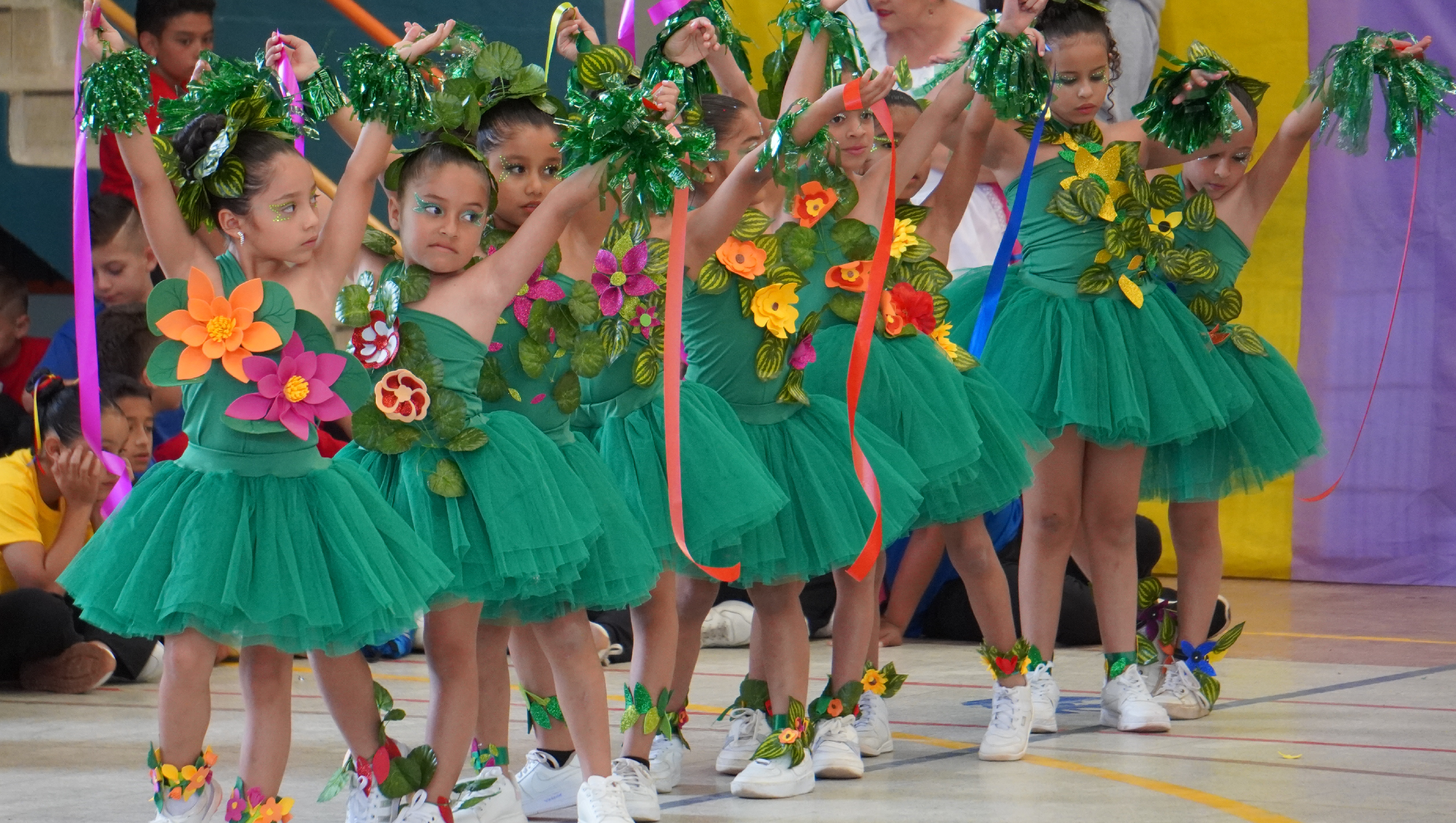 La alegría, la creatividad y diversión fueron protagonistas en el Festival Coreográfico de primaria